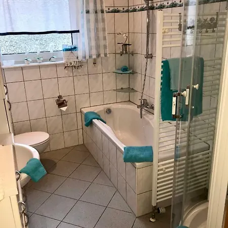 Christinas Gartenblick 4 Schlafzimmer, Kueche, Bad ,eg Mit Terrasse Und Garten, Parken Direkt Am Haus Apartmán *