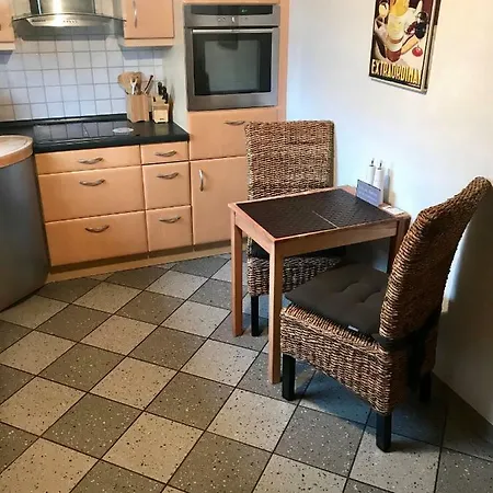 Apartmán Christinas Gartenblick 4 Schlafzimmer, Kueche, Bad ,eg Mit Terrasse Und Garten, Parken Direkt Am Haus Salzgitter