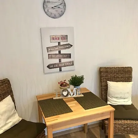 Christinas Gartenblick 4 Schlafzimmer, Kueche, Bad ,eg Mit Terrasse Und Garten, Parken Direkt Am Haus Apartment *