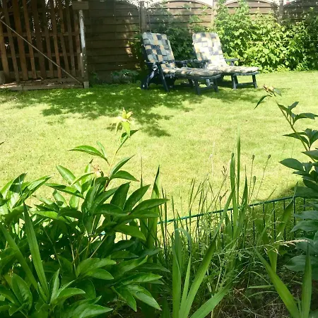 Christinas Gartenblick 4 Schlafzimmer, Kueche, Bad ,eg Mit Terrasse Und Garten, Parken Direkt Am Haus Salzgitter