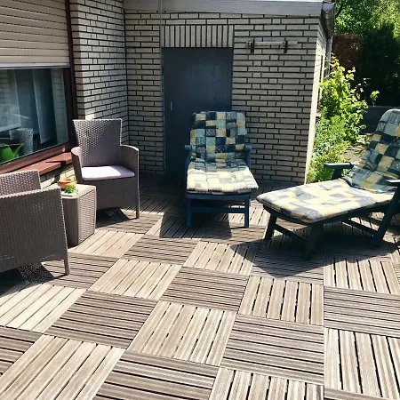 Christinas Gartenblick 4 Schlafzimmer, Kueche, Bad ,eg Mit Terrasse Und Garten, Parken Direkt Am Haus 아파트 *