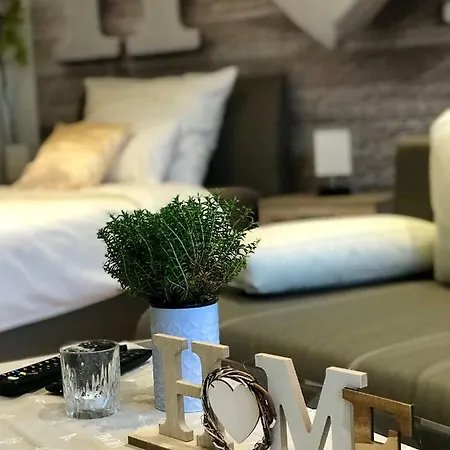 Christinas Gartenblick 4 Schlafzimmer, Kueche, Bad ,eg Mit Terrasse Und Garten, Parken Direkt Am Haus 아파트 *